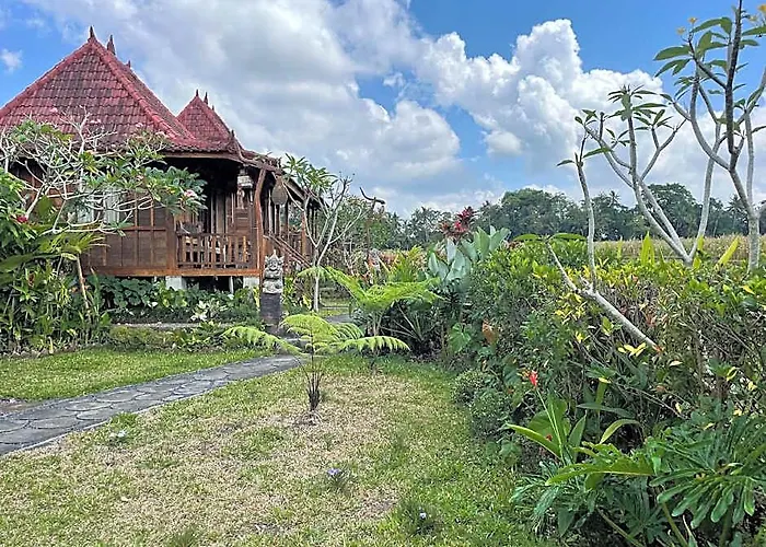 Lodge Sirya *
