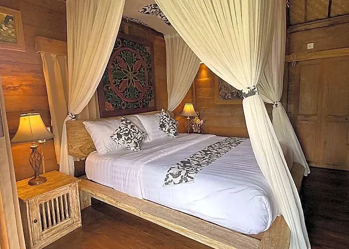 Sirya Lodge Meliling